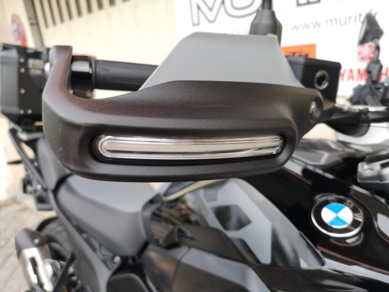BMW R1300GS TRIPLE BLACK CORRECTEUR D ASSIETTE 